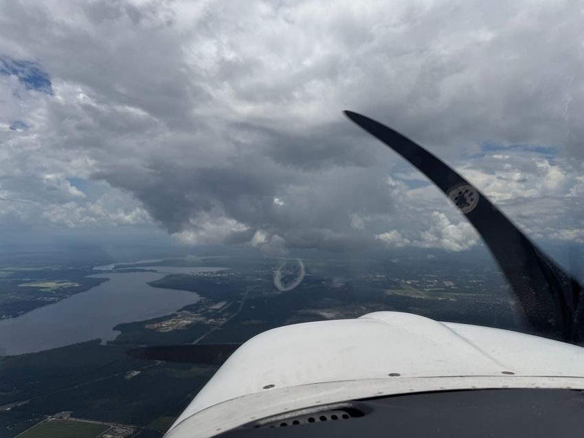 Dodging thunderstorms enroute to Orlando, FL